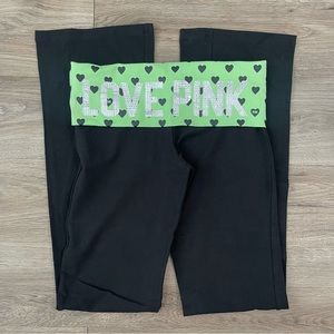 NWOT 2011 VS Pink Heart Yoga Pants - S